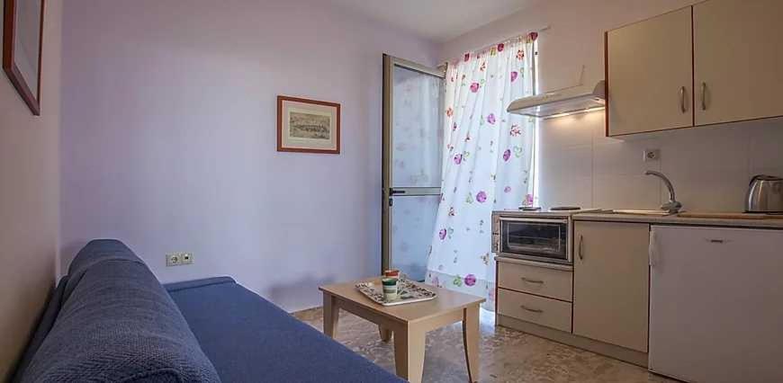Stella'S Apartments Толон Экстерьер фото